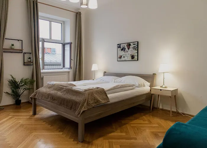 Apartamento Comfortable 2br Near Wiener Stadthalle Viena