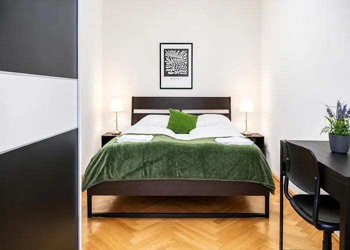 Apartamento Comfortable 2br Near Wiener Stadthalle Viena